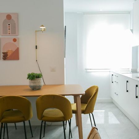 Lujoso Apartamento Con Piscina Compartida 3 Sevilla Eksteriør bilde
