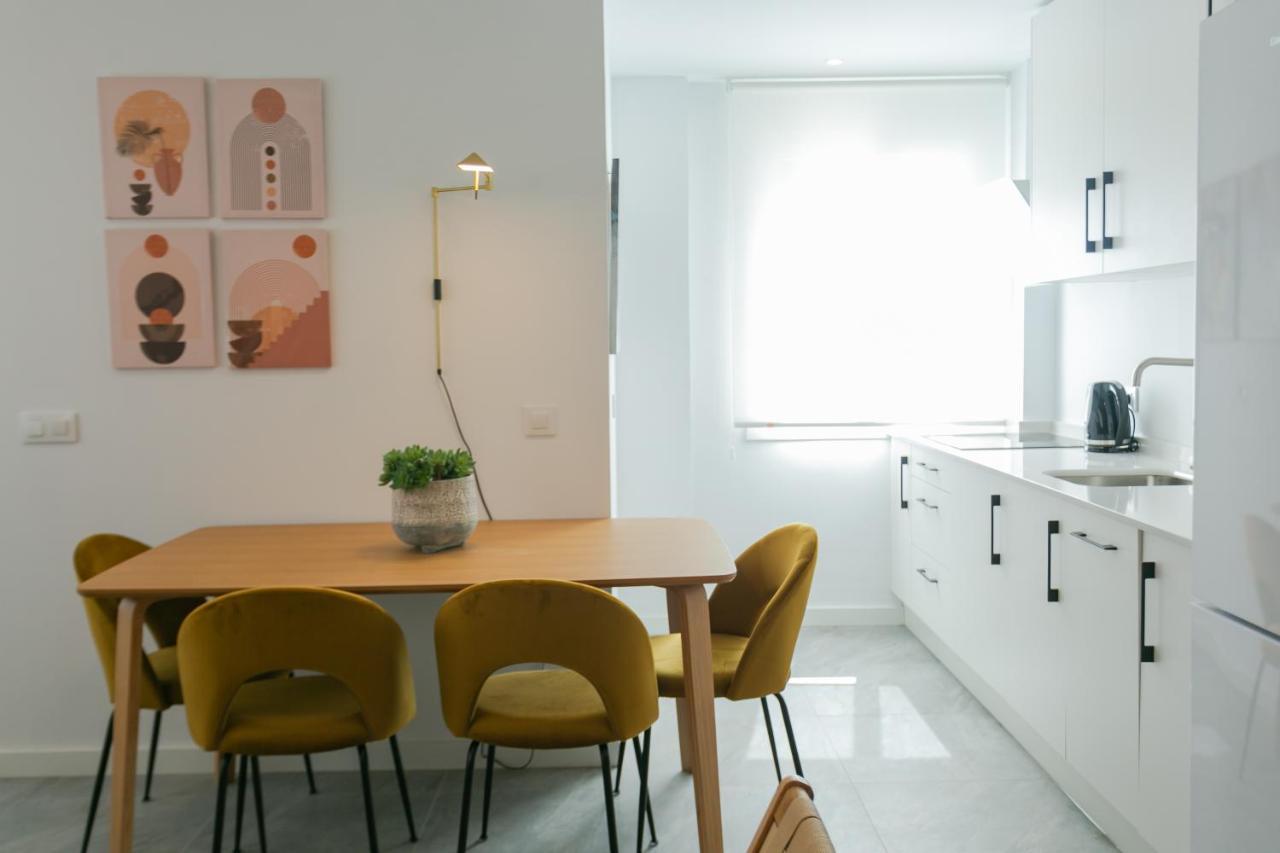 Lujoso Apartamento Con Piscina Compartida 3 Sevilla Eksteriør bilde